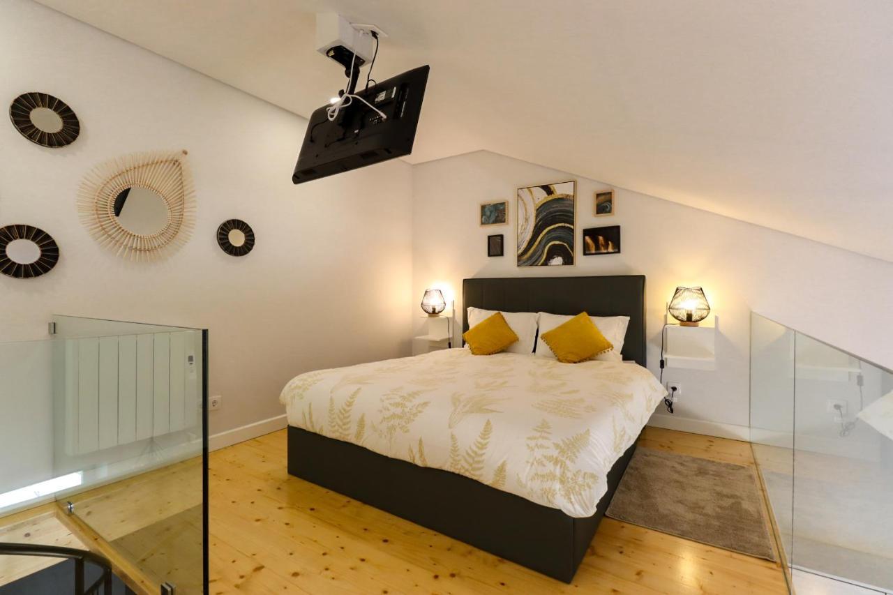 Coutinho Apartment - Modern Ap In The City Centre With Balcony Виана до Кастело Екстериор снимка