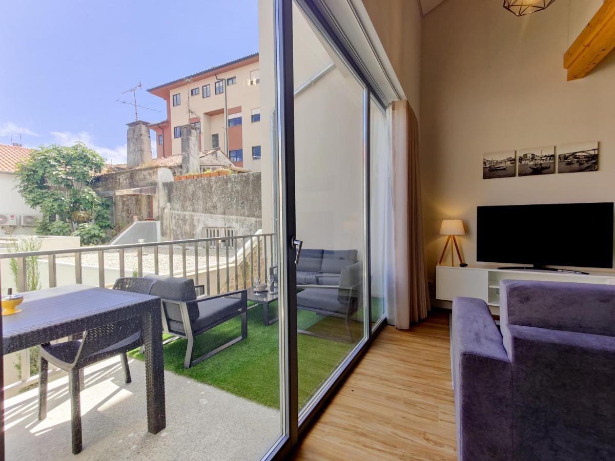 Coutinho Apartment - Modern Ap In The City Centre With Balcony Виана до Кастело Екстериор снимка