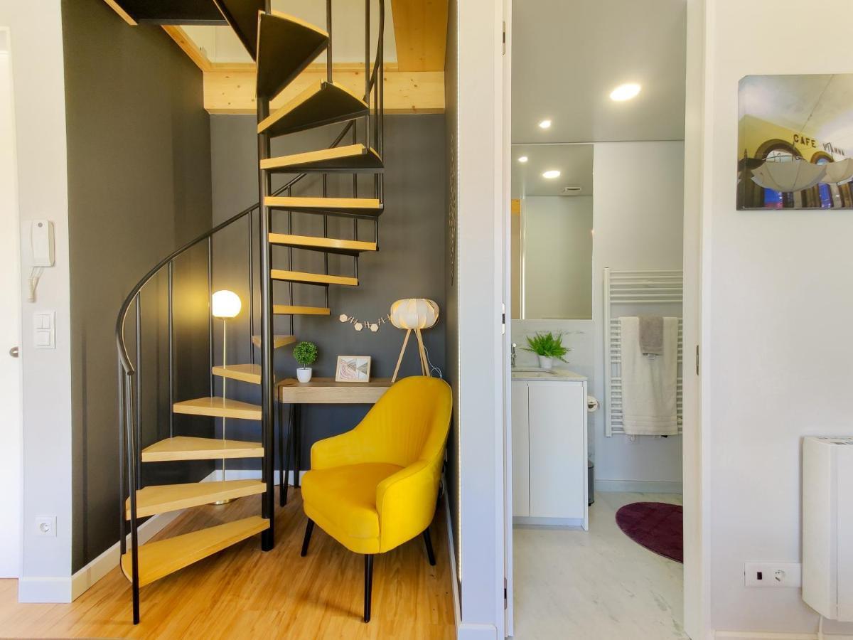 Coutinho Apartment - Modern Ap In The City Centre With Balcony Виана до Кастело Екстериор снимка